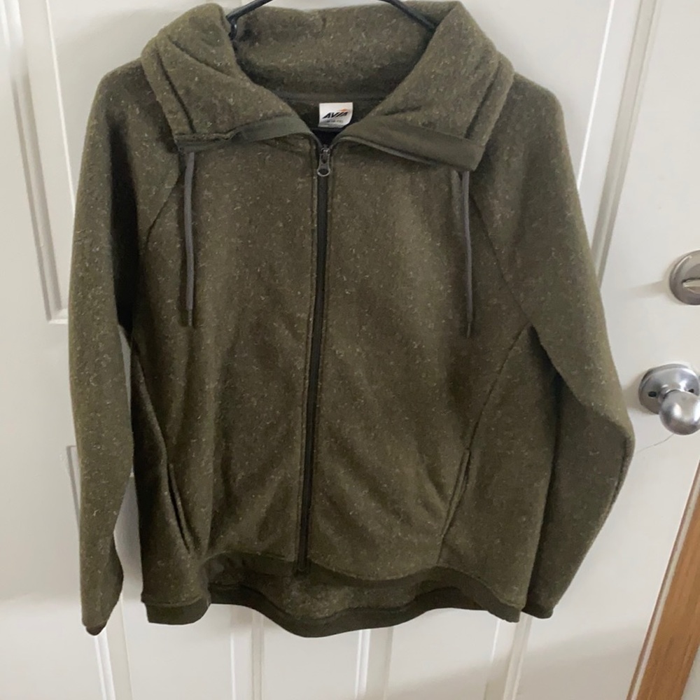 Avia M (8-10) green fleece jacket